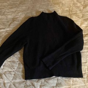 Black Ribbed Thick Turtleneck sweater Small